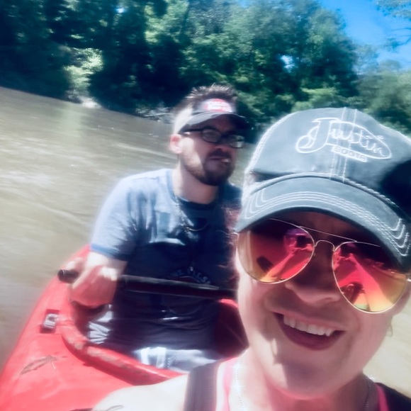 Meet your Posher, Sara - Picture 6 of 6